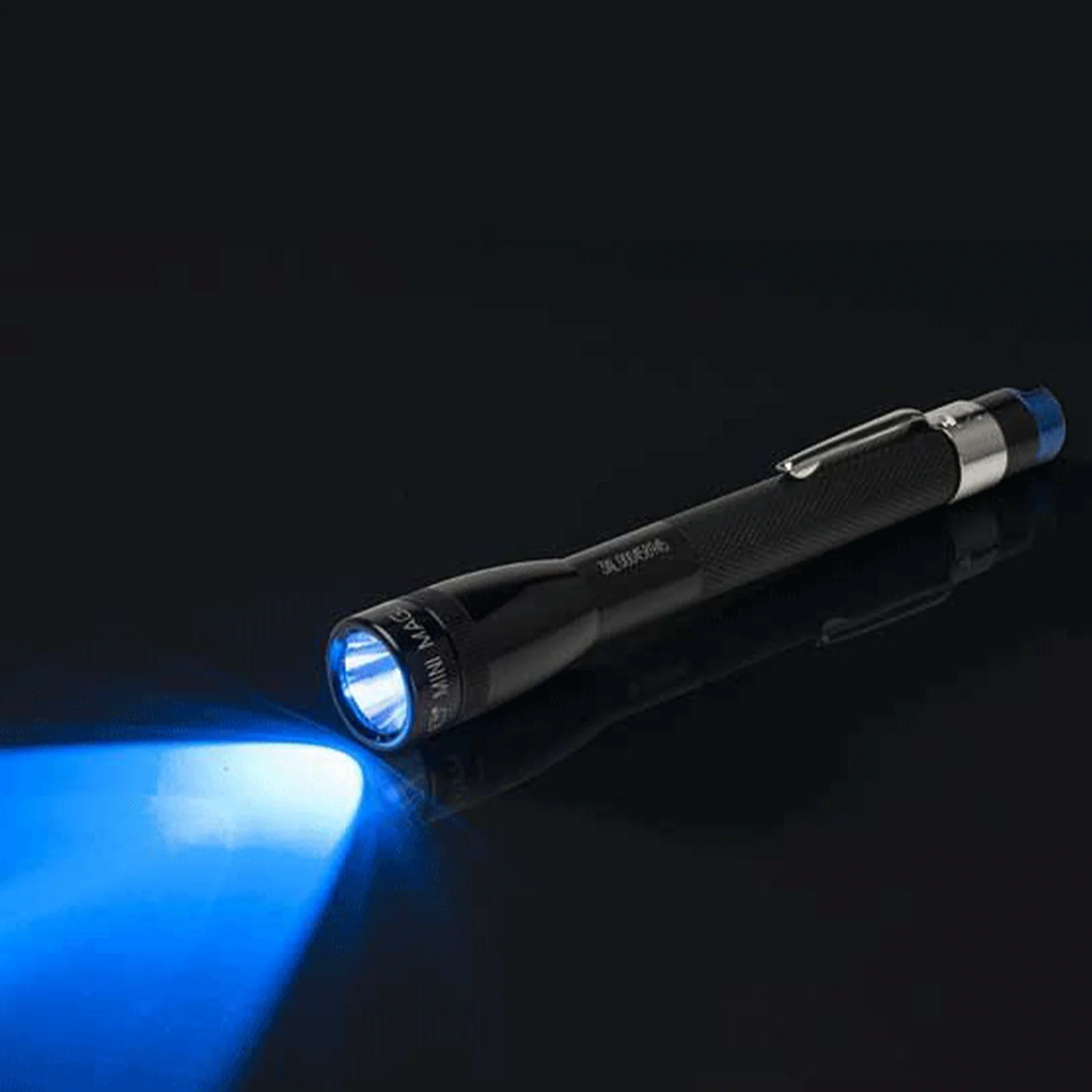 Mini MagliteĀ® - LED AAA Spectrum Blue