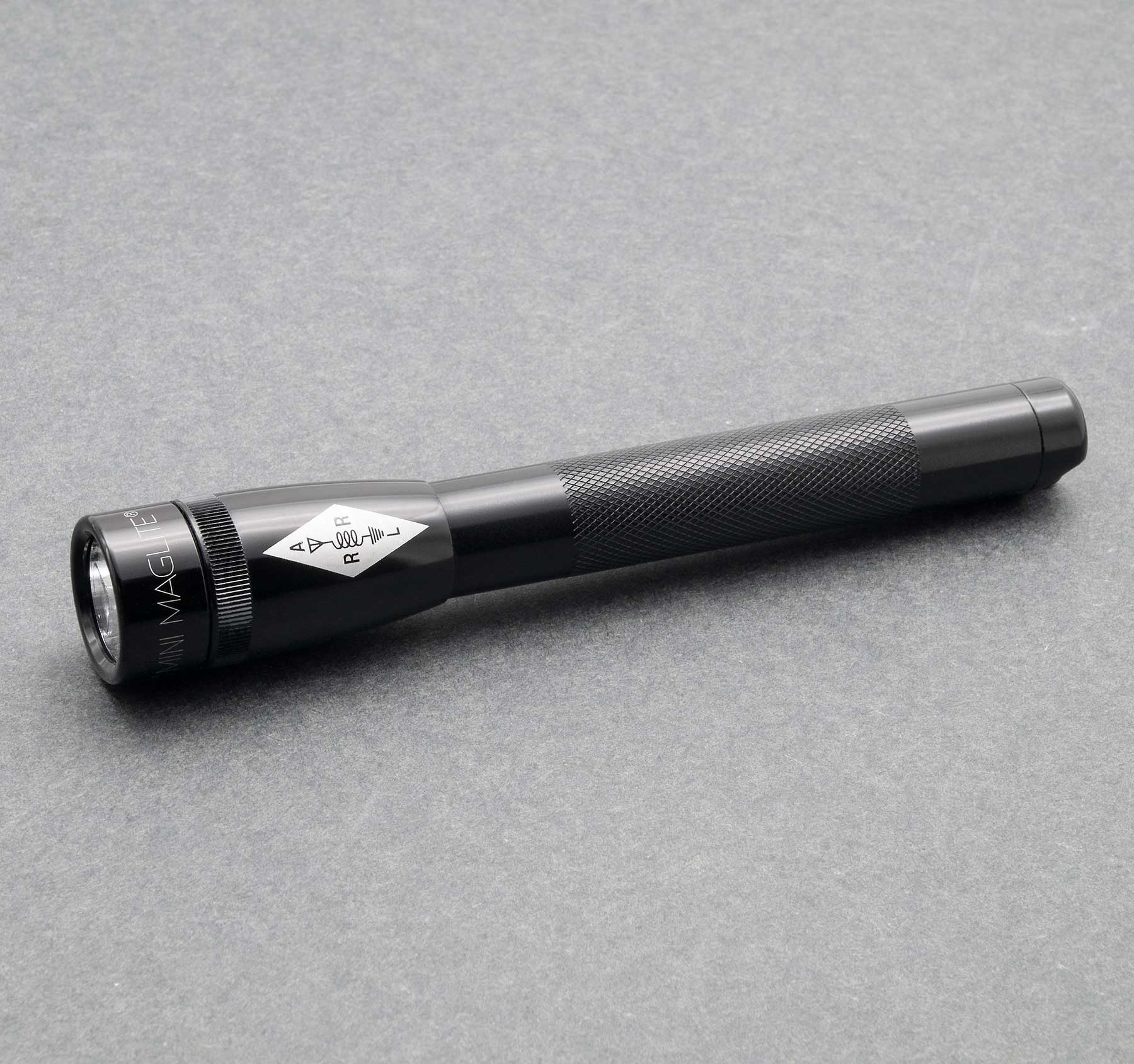 Mini Maglite Pro LED 2 AA Flashlight - ARRL - Image 2